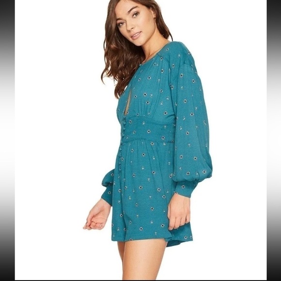 $128 NWT FREE PEOPLE Small LOVE GROWS LONG SLEEVE ROMPER GREEN COMBO - Picture 12 of 14